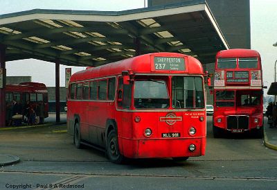 hounslow bus route garage station rf red