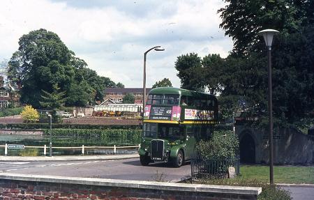 London Country RT3175 passes Carshalton Pond