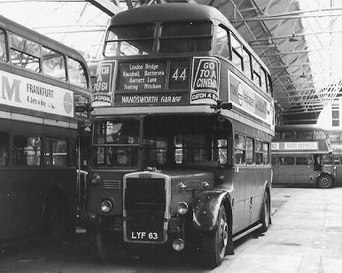 RTL1139 in Wandsworth Garage